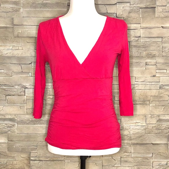 H&M Tops - H&M red crossover top